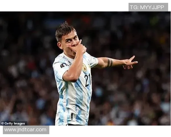 巴西足球队球星卡的市场价值分析与投资前景探讨 巴西足球队球星卡的市场价值分析与投资前景探讨